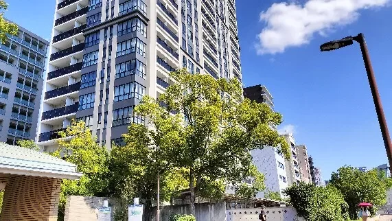 クラッシィタワー靭公園