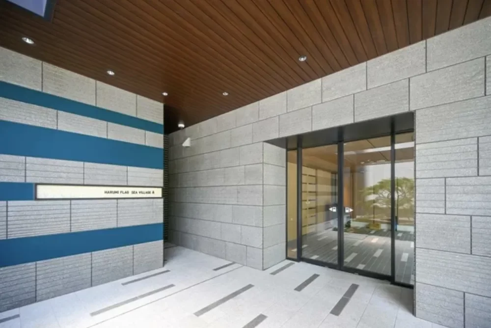 HARUMI FLAG SEA VILLAGE A棟エントランス