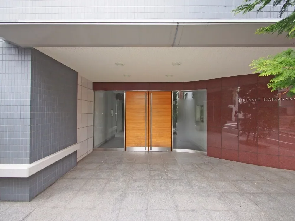 ドレッセ代官山 エントランス