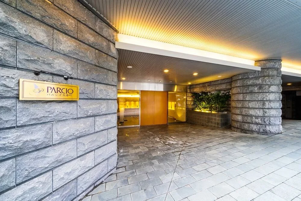 パルシオ五番町 アプローチ