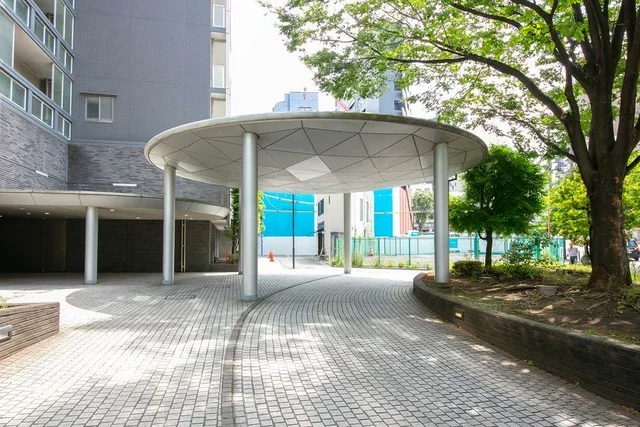 神楽坂アインスタワー アプローチ