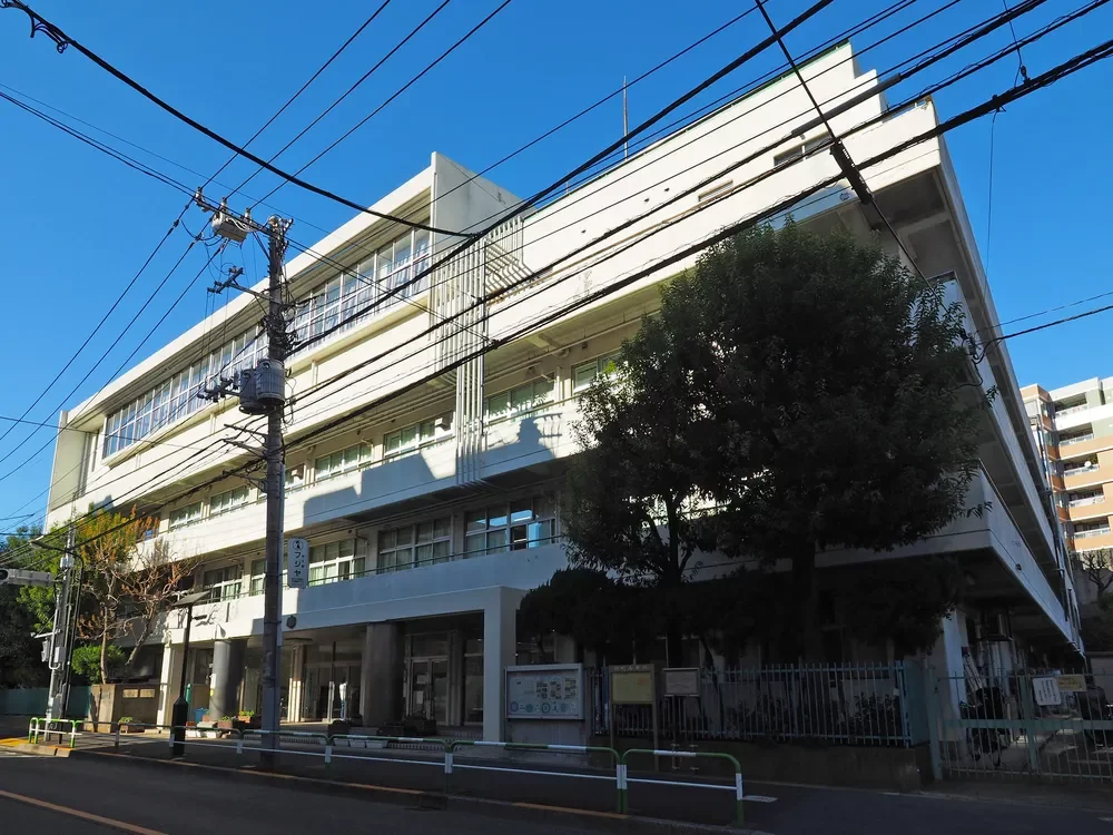 文京区立金富小学校