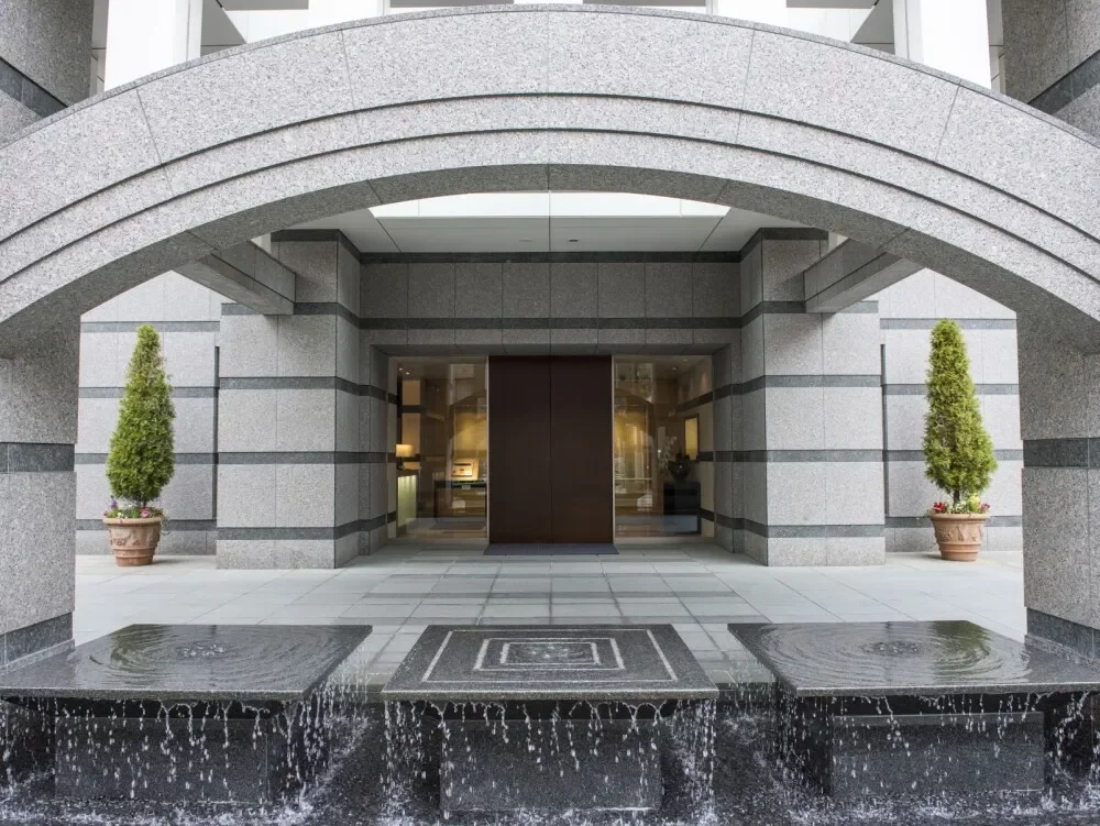 三番町パークテラス桜苑　エントランス