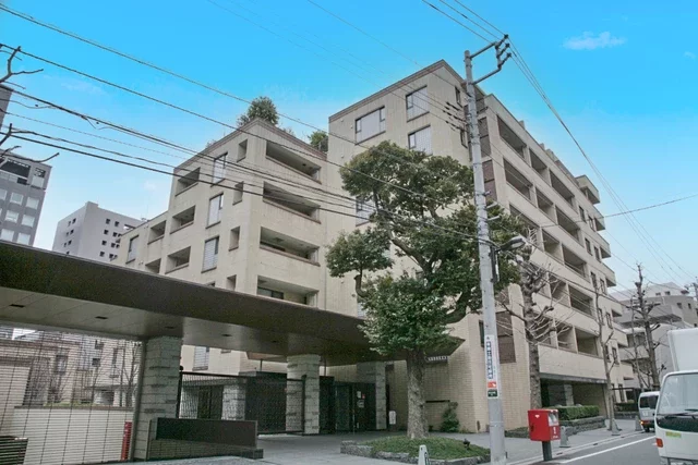 アトラス江戸川アパートメント　外観