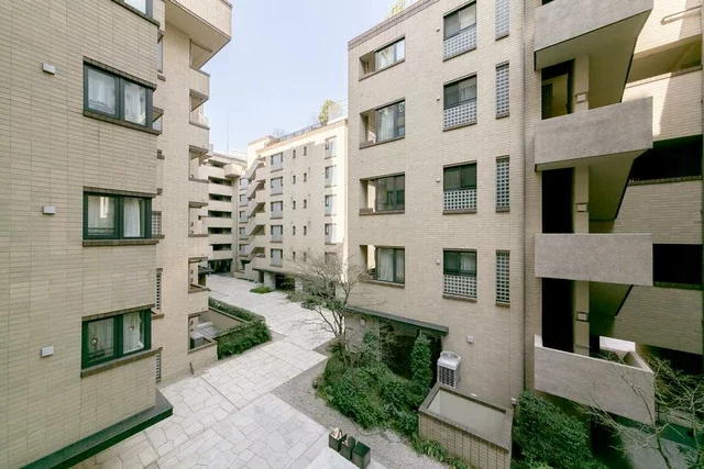 アトラス江戸川アパートメント　外観