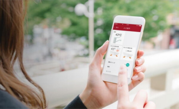 スマートフォンからのお風呂の自動お湯はり操作イメージ