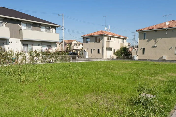 【土地売却の流れと早く・高く売るコツ】相場、古家解体、相続など気になる疑問を解決！！