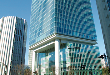 Solutions Business Headquarters located in Pacific JP TOWER