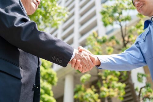 キャッシュフロー重視 vs. キャピタルゲイン重視｜不動産投資戦略の違いと選び方