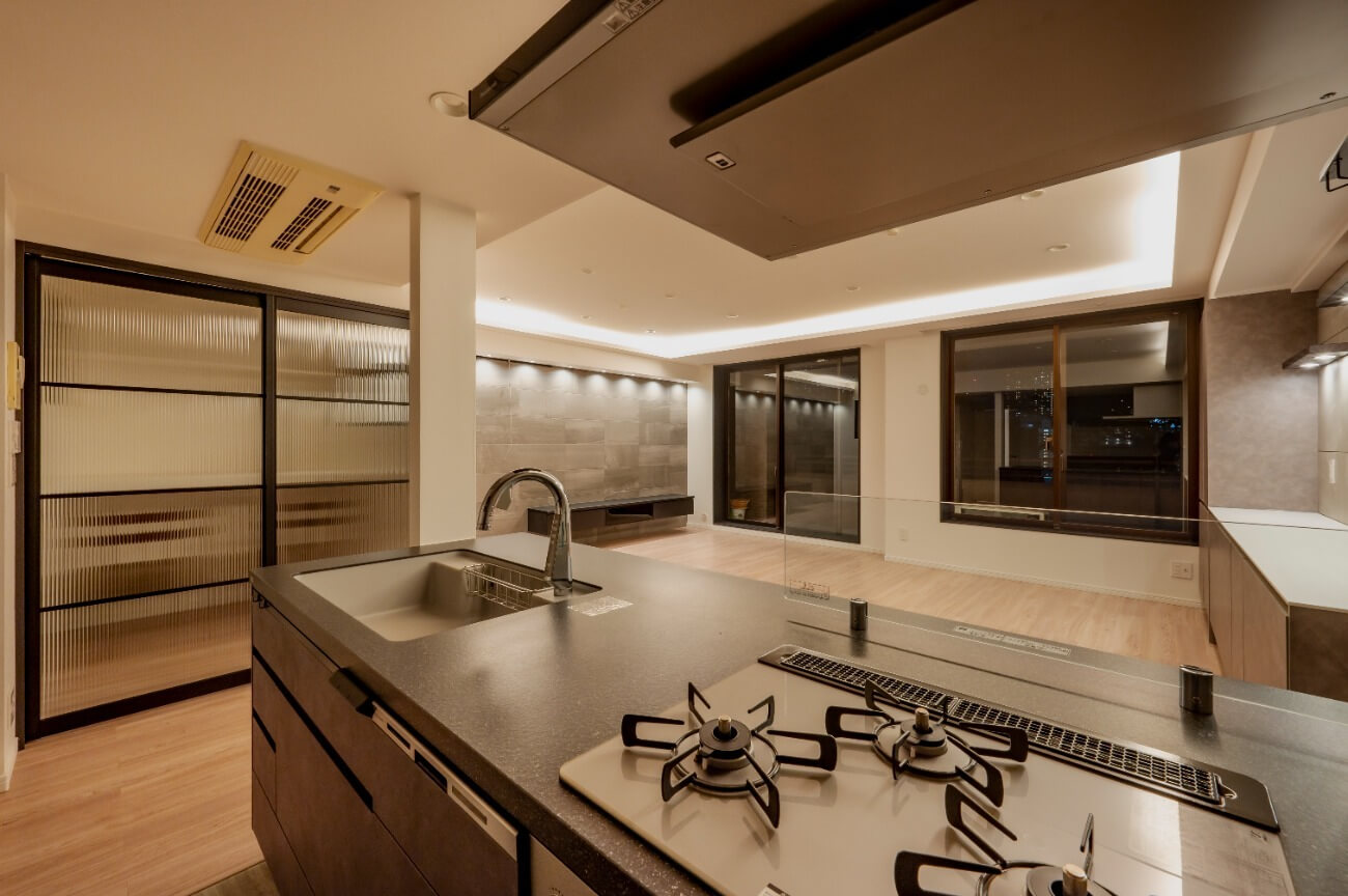 シックに新しくなった住み慣れたお住まい