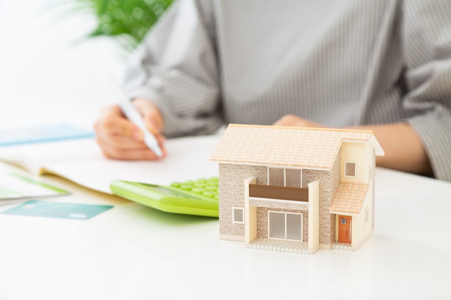 固定資産税の計算シミュレーション 一軒家、マンション、更地の計算例を紹介