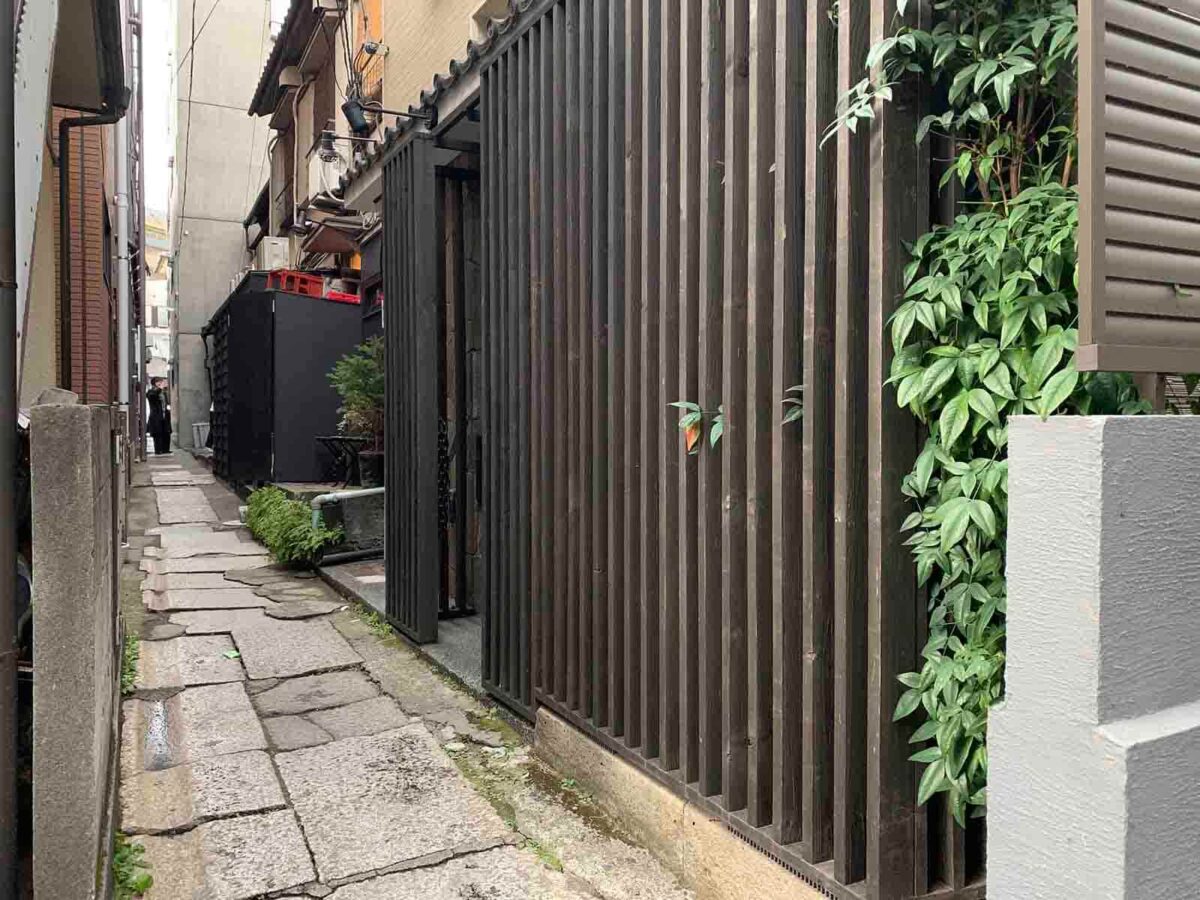 神楽坂　路地裏