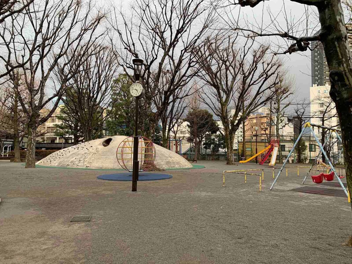 神楽坂　新宿区立白銀公園