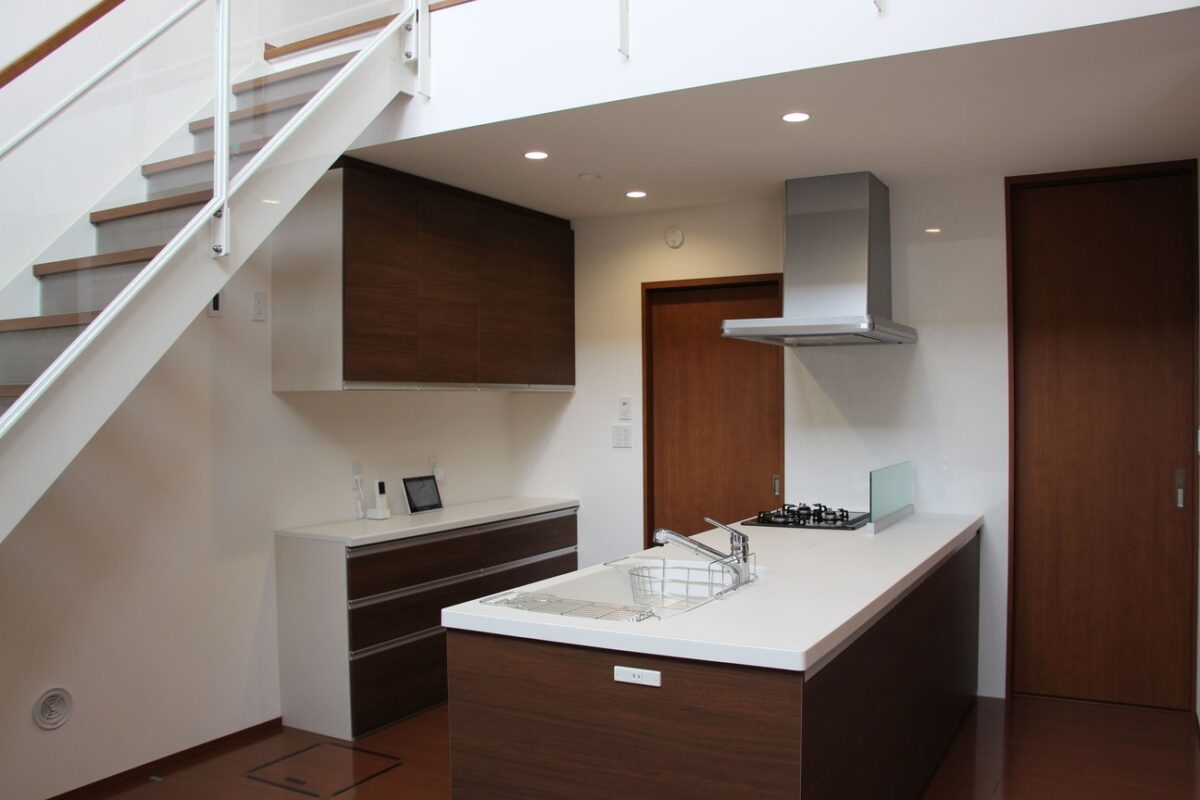 ペニンシュラキッチンとは