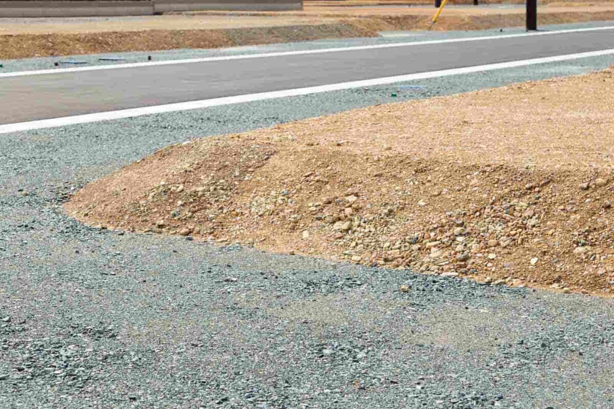 相続した土地を3年以内に売却する際に特例を選ぶ基準