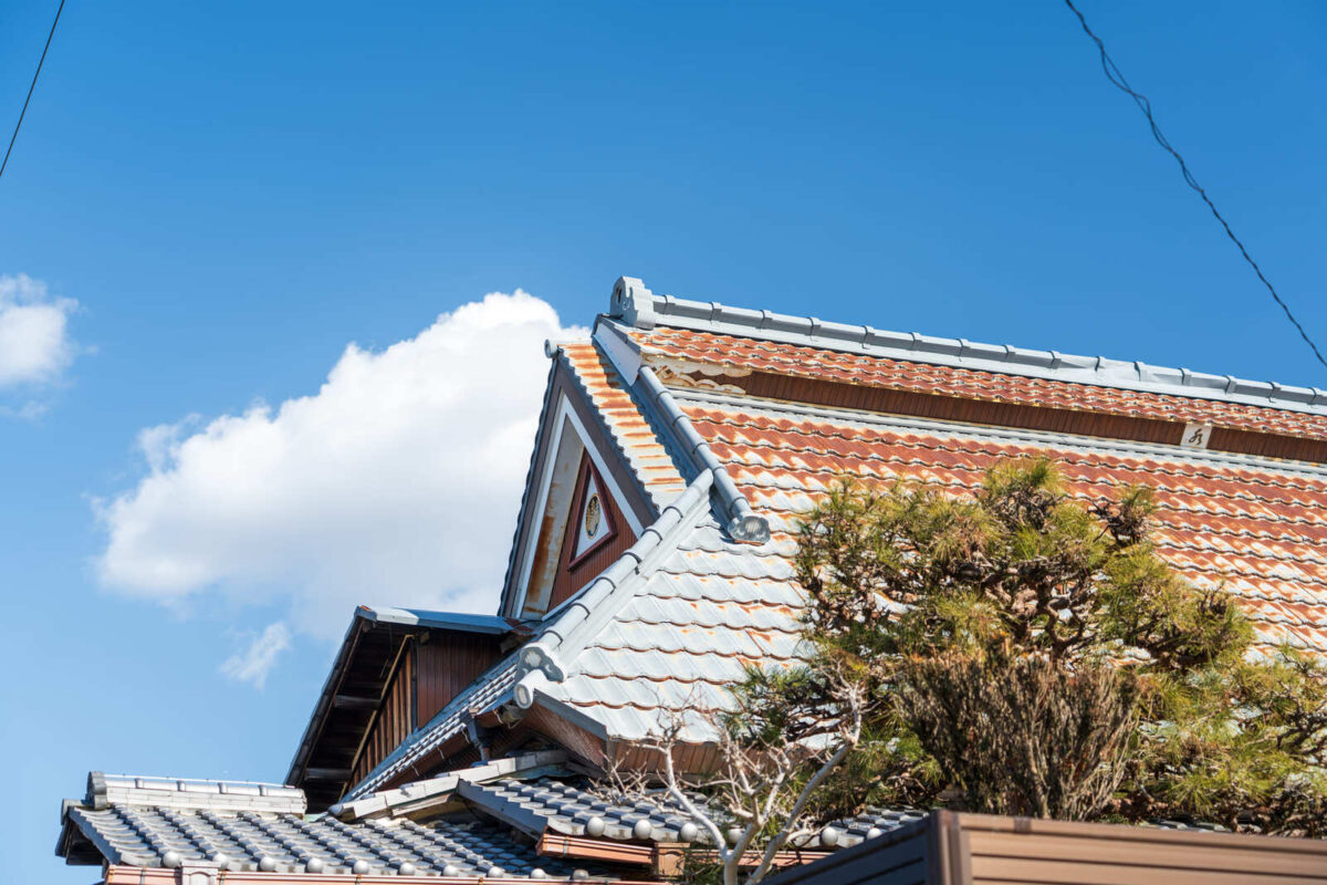 売却前の空き家の片付けを業者に依頼する方法とメリット・デメリット