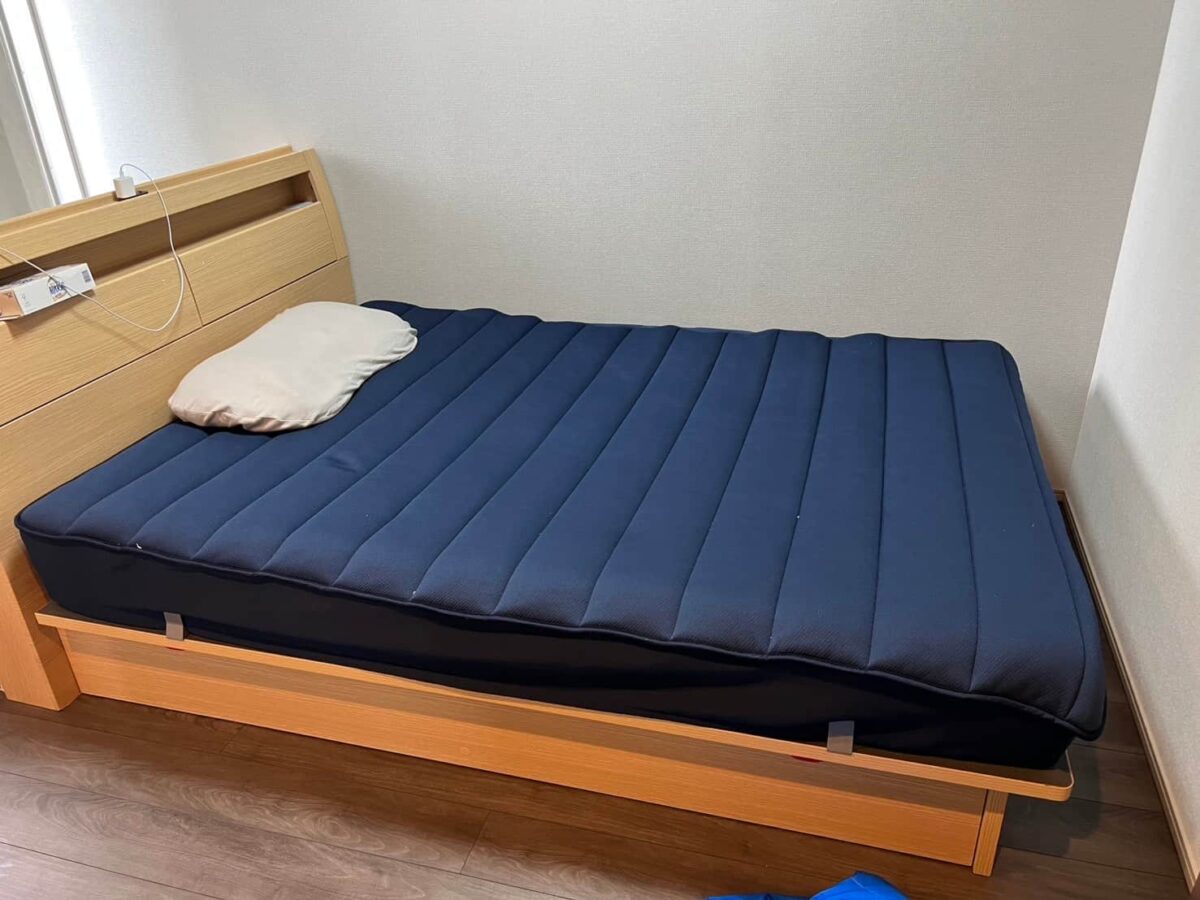 愛用しているエアウィーヴのマットレス（内村さん提供）
