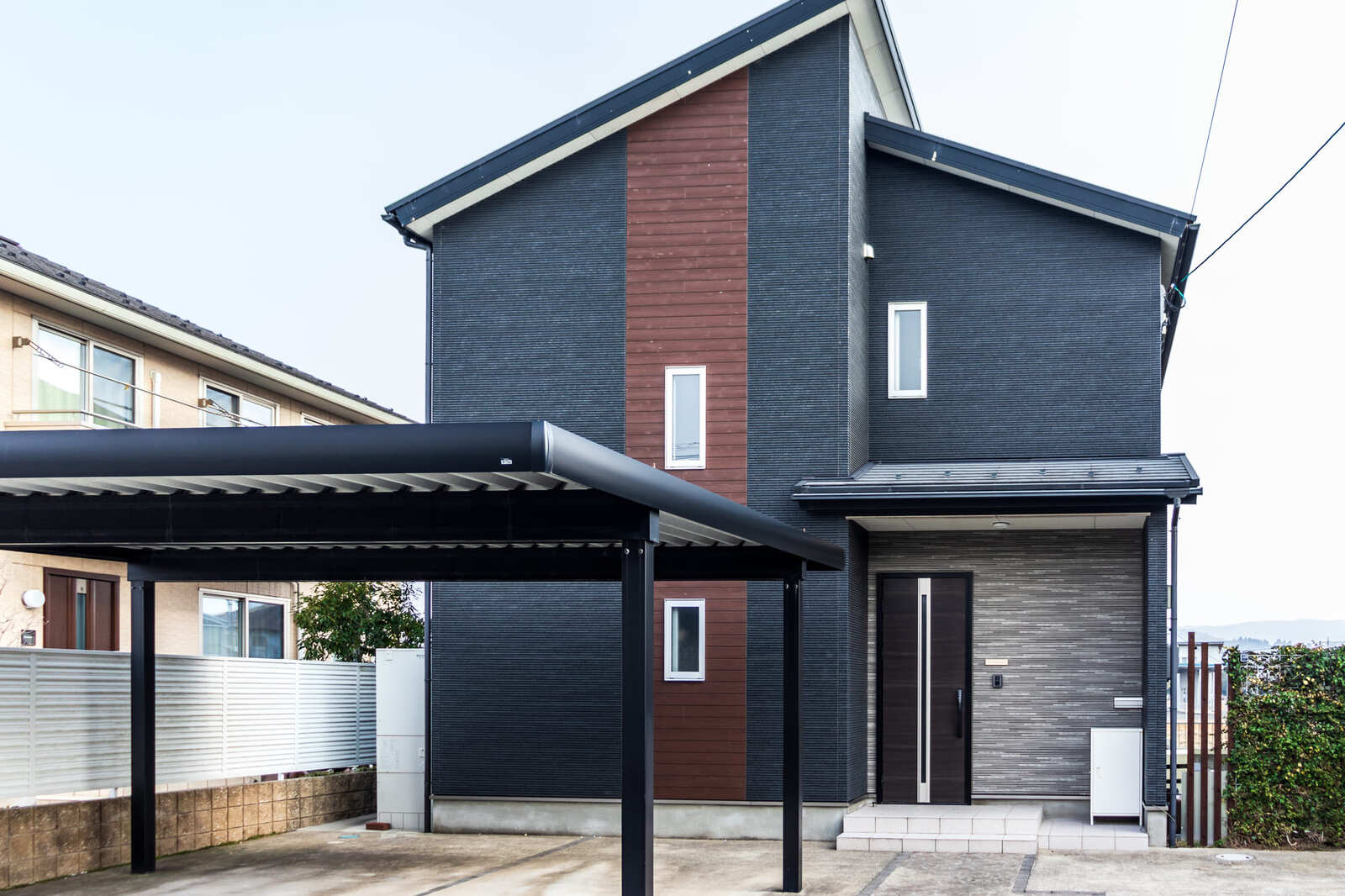 公務員が住宅ローンを組むと金利優遇がある？ろうきんや共済についても解説