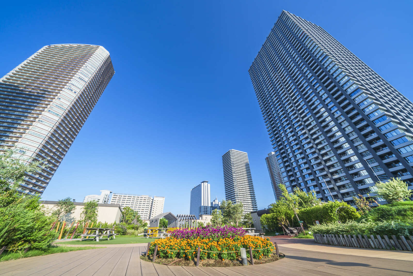 外国人の不動産購入に規制はある？必要書類や消費税についても解説