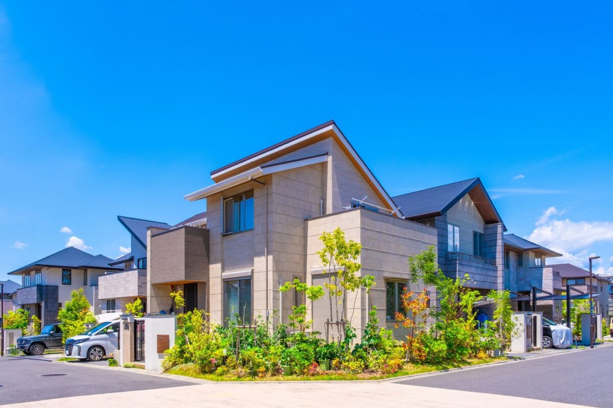 家族が帯同する場合の海外赴任中の住宅の取り扱い