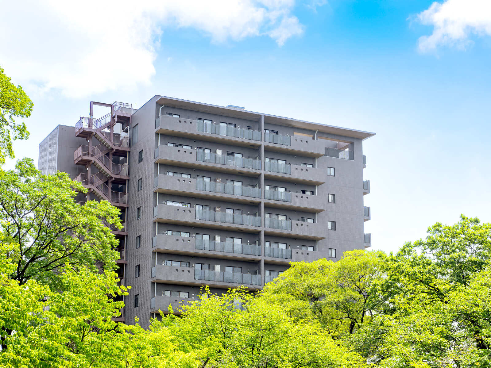 マンションの築年数と価格推移の基礎知識｜下落率の目安と計算方法